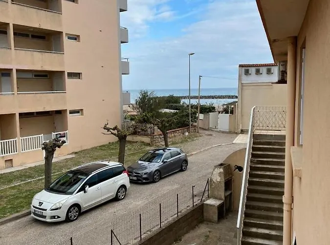 Magnifique En Bord De